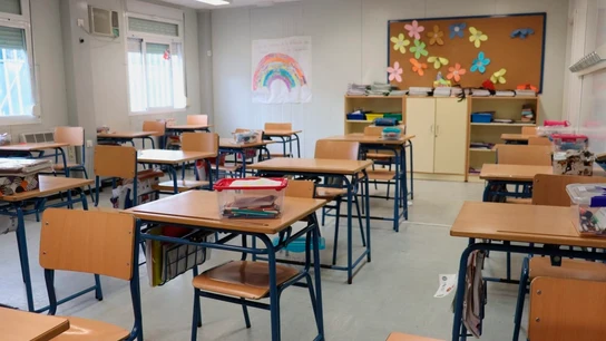 Francia veta el lenguaje inclusivo al considerarlo un obstáculo para el aprendizaje Francia veta el lenguaje inclusivo al considerarlo un obstáculo para el aprendizaje