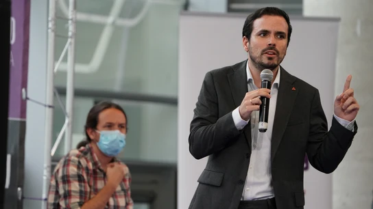 Pablo Iglesias y Alberto Garzón en un acto de campaña de UP Pablo Iglesias Madrid