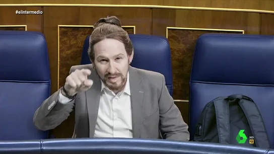 La imitación de Joaquín Reyes a Pablo Iglesias, "el bueno, no el fundador del PSOE": "España se me queda pequeña" La imitación de Joaquín Reyes a Pablo Iglesias, "el bueno, no el fundador del PSOE": "España se me queda pequeña"