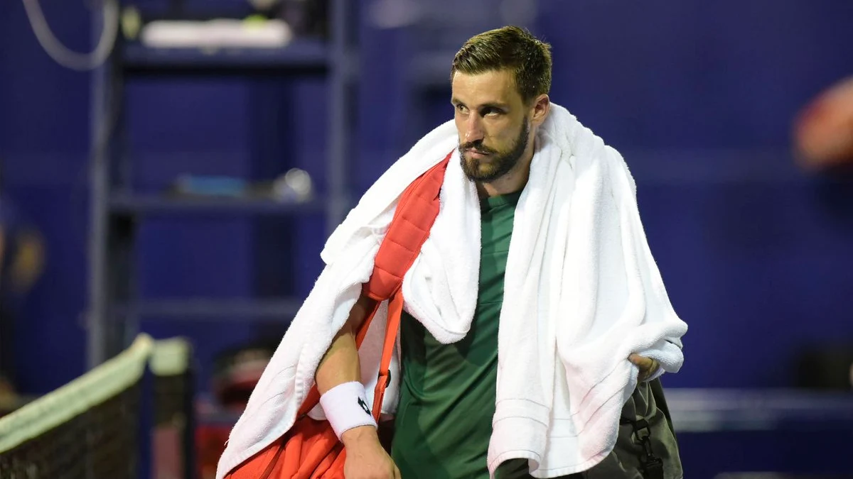  Damir Dzumhur, tenista bosnio