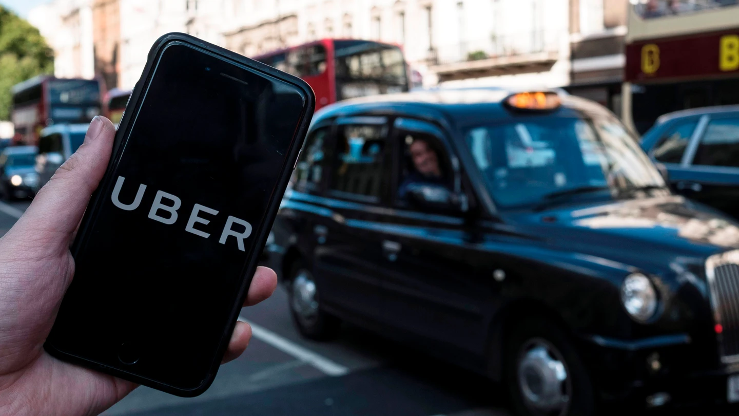 En la imagen, la aplicación de Uber en un teléfono móvil en Londres Uber Reino Unido