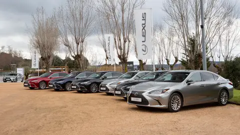 Lexus presenta el ES 2021 Motorización Híbrida