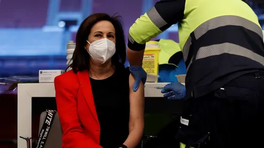 Margarita Robles se vacuna Margarita Robles se vacuna