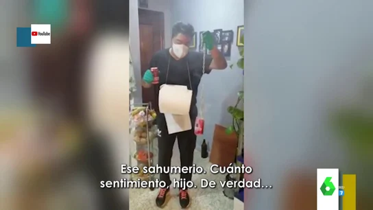 Las procesiones caseras más surrealistas de la segunda Semana Santa con restricciones Las procesiones caseras más surrealistas de la segunda Semana Santa con restricciones