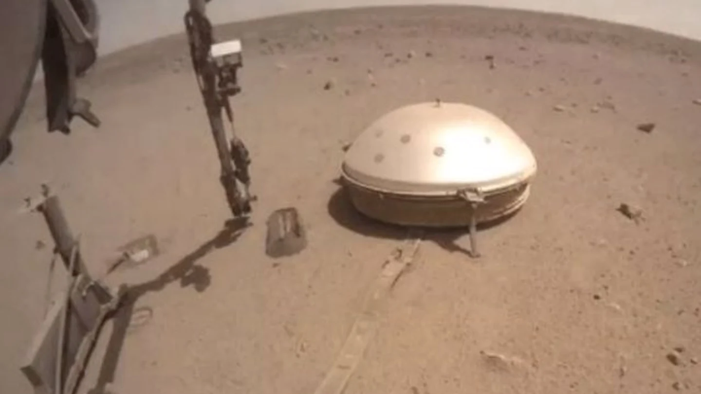 Imagen del módulo de aterrizaje InSight en Marte Imagen del módulo de aterrizaje InSight en Marte
