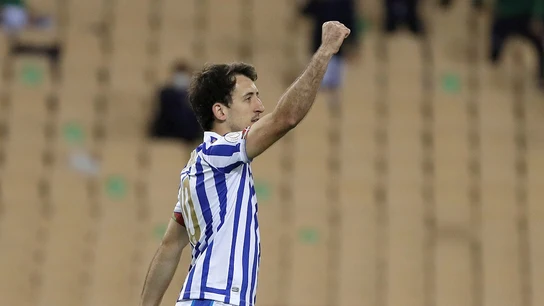 Oyarzabal celebra un gol con la Real Sociedad Oyarzabal celebra un gol con la Real Sociedad