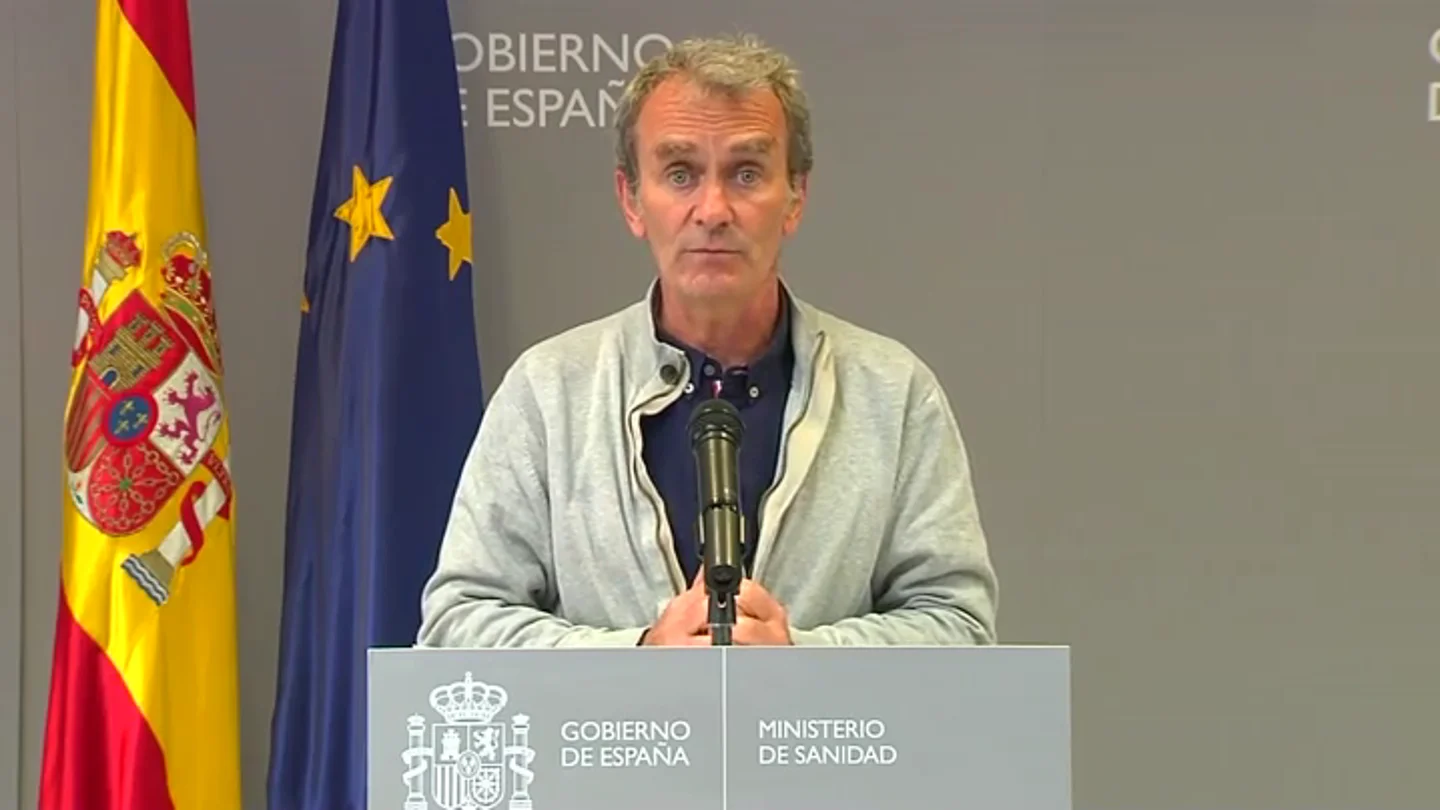Antena 3 Noticias 1 (05-04-21) Fernando Simón advierte ante la subida de la incidencia: 'Estamos observando una tendencia al alza en toda España' Antena 3 Noticias 1 (05-04-21) Fernando Simón advierte ante la subida de la incidencia: 'Estamos observando una tendencia al alza en toda España'