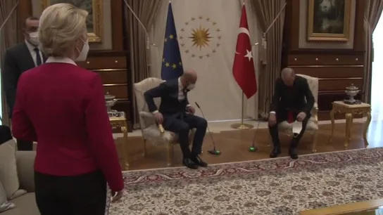 Ursula von der Leyen sufre un desplante por parte de Erdogan Ursula von der Leyen sufre un desplante por parte de Erdogan