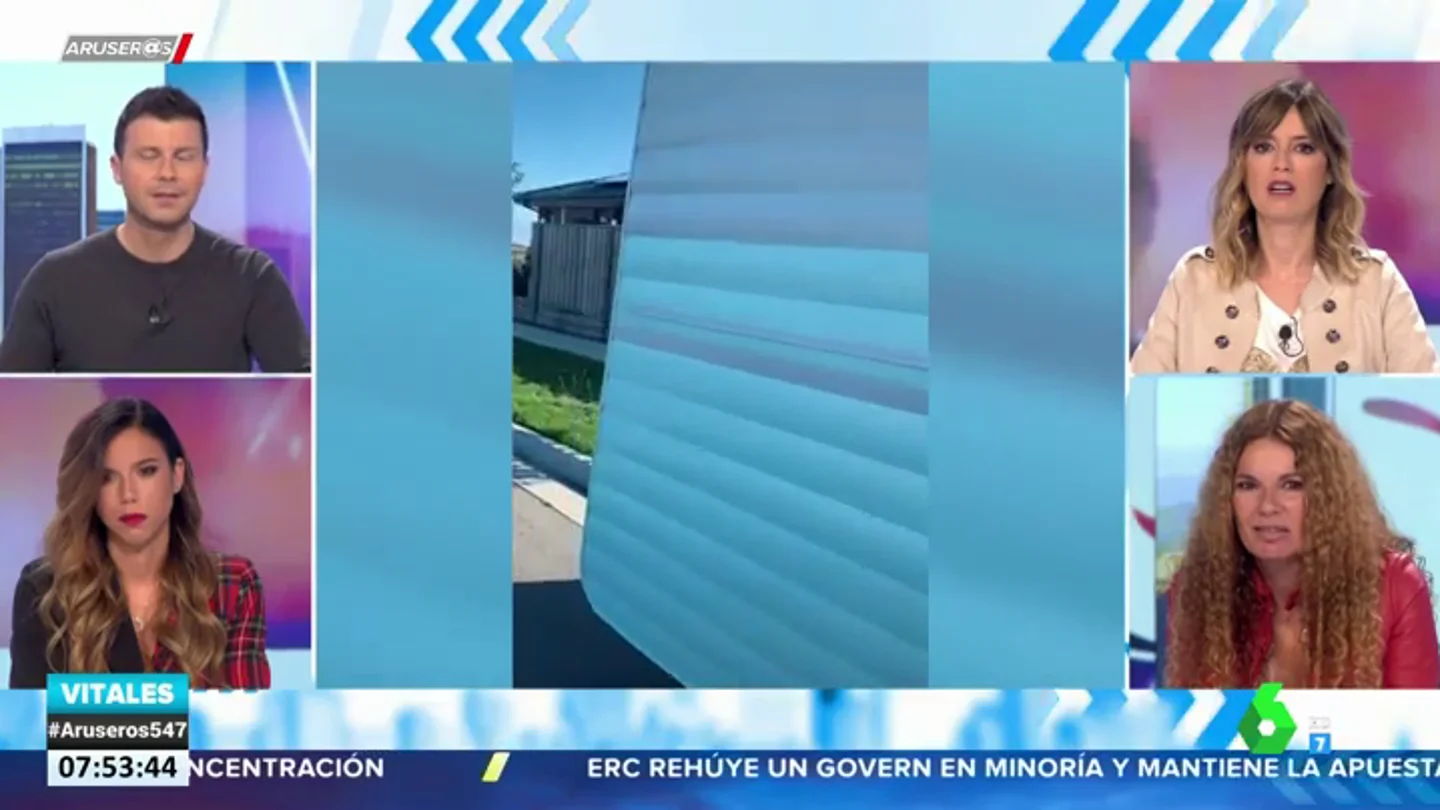 ¿Blanco y azul o blanco y rosa? El color de esta caravana divide a las redes ¿Blanco y azul o blanco y rosa? El color de esta caravana divide a las redes