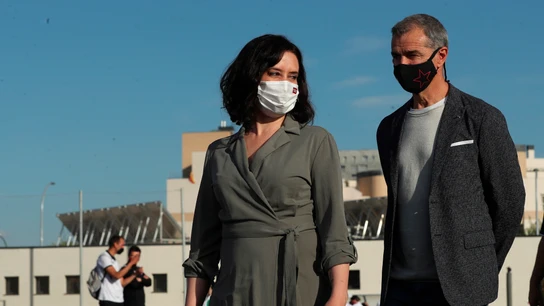 La presidenta de la Comunidad de Madrid, Isabel Díaz Ayuso, junto a Toni Cantó en un acto electoral. La presidenta de la Comunidad de Madrid, Isabel Díaz Ayuso, junto a Toni Cantó en un acto electoral.