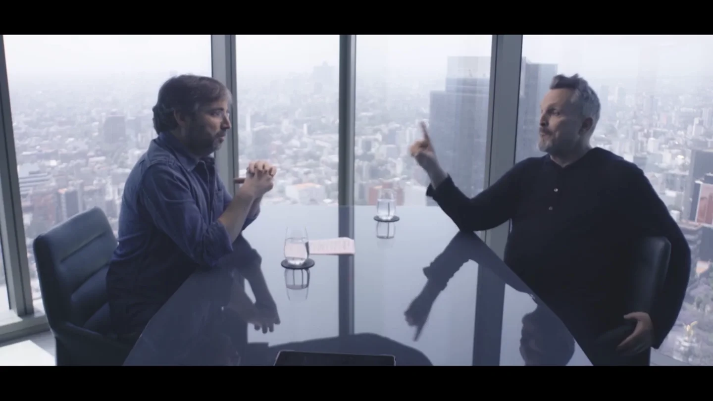 La pregunta de Miguel Bosé a Jordi Évole: "¿Me estás llamando gordo?, porque he llegado a pesar 112 kilos" La pregunta de Miguel Bosé a Jordi Évole: "¿Me estás llamando gordo?, porque he llegado a pesar 112 kilos"