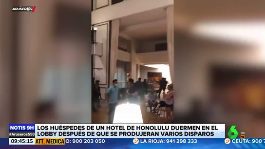 Un hombre se atrinchera en una habitación de hotel y dispara contra todo el personal Un hombre se atrinchera en una habitación de hotel y dispara contra todo el personal