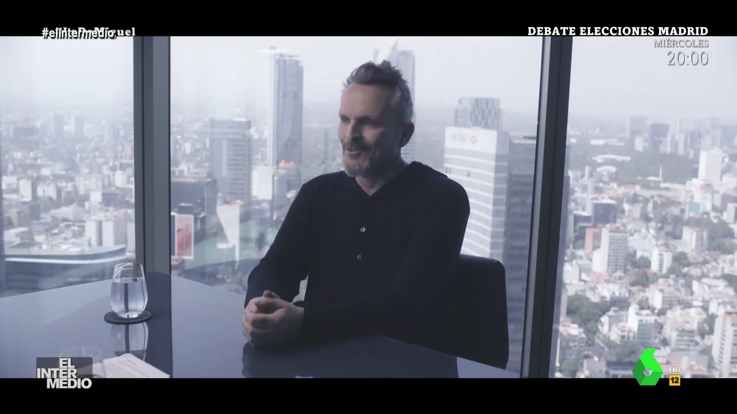 Vídeo manipulado - La sorprendente y aguda voz de Miguel Bosé que preocupa a Jordi Évole Vídeo manipulado - La sorprendente y aguda voz de Miguel Bosé que preocupa a Jordi Évole