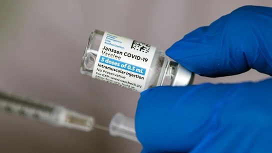 ¿Qué medicamentos tienen mayor riesgo de trombosis que las vacunas contra la COVID-19? ¿Qué medicamentos tienen mayor riesgo de trombosis que las vacunas contra la COVID-19?