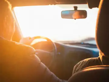 Conecta tu móvil a los altavoces del coche Conecta tu móvil a los altavoces del coche