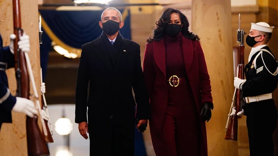 En la imagen, el expresidente estadounidense Barack Obama (2009-2017) y la ex primera dama Michelle Obama.  Los Obama