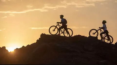 Dubái en bicicleta. Hatta Dubái en bicicleta. Hatta