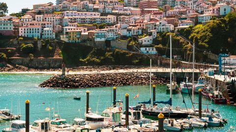 Lastres
