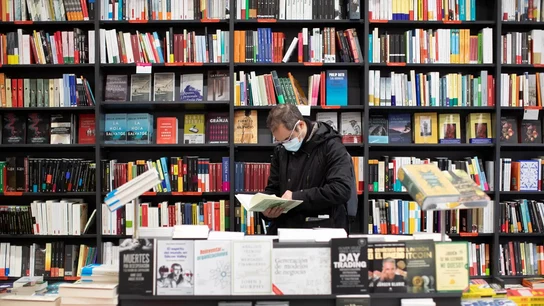 Aspecto de una librería del centro de Barcelona Librería en el centro de Barcelona