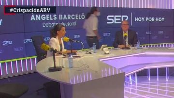 Iglesias abandona el set de la Cadena SER.