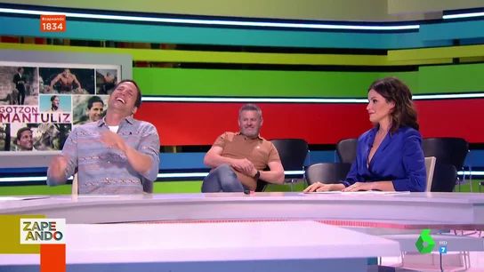 "El programa no se hace responsable de lo que acaba de pasar aquí": el chiste 'verde' de Marta Torné que deja sin palabras a Dani Mateo "El programa no se hace responsable de lo que acaba de pasar aquí": el chiste 'verde' de Marta Torné que deja sin palabras a Dani Mateo
