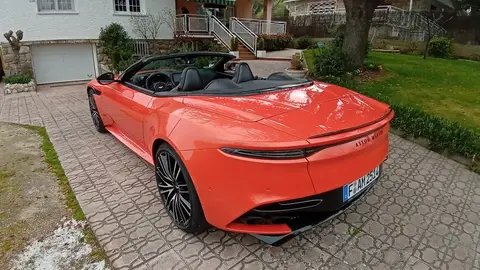 Aston Martin DBS Volante Superleggera Aston Martin DBS Volante Superleggera