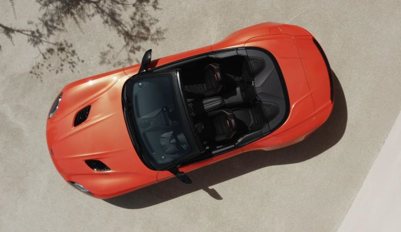 Aston Martin DBS Volante Superleggera