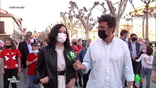 Vídeo manipulado - La surrealista respuesta de Ayuso a la dimisión de Iglesias: "¿Crees que se habrá enfadado por algo?" Vídeo manipulado - La surrealista respuesta de Ayuso a la dimisión de Iglesias: "¿Crees que se habrá enfadado por algo?"