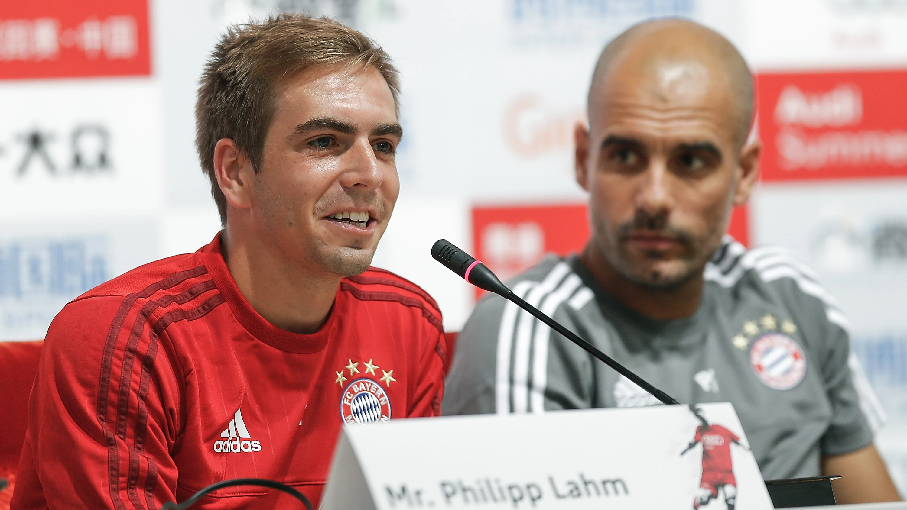 Phillip Lahm y Pep Guardiola