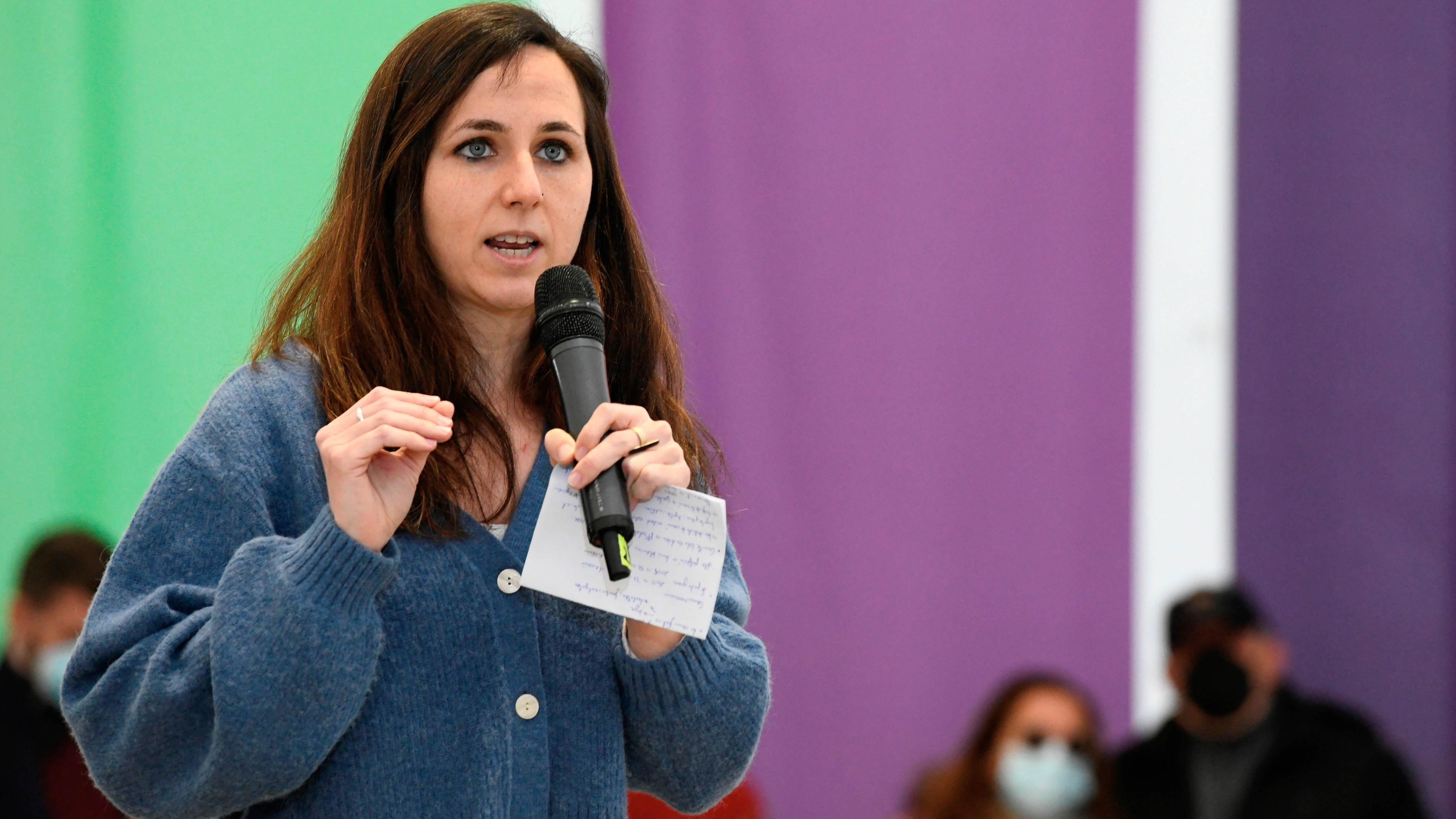 Ione Belarra, en un acto de campaña de Podemos. 