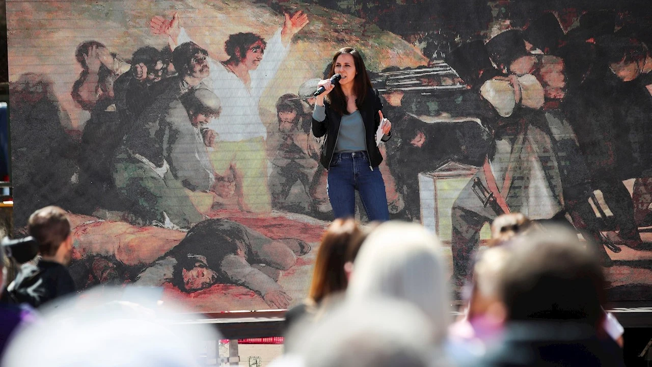 Ione Belarra en un acto del partido en Móstoles