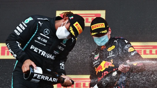 Lewis Hamilton y Max Verstappen Lewis Hamilton y Max Verstappen