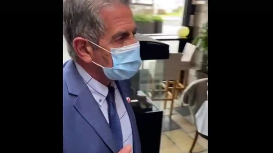 Miguel Ángel Revilla, durante el incidente en un restaurante Miguel Ángel Revilla, durante el incidente en un restaurante