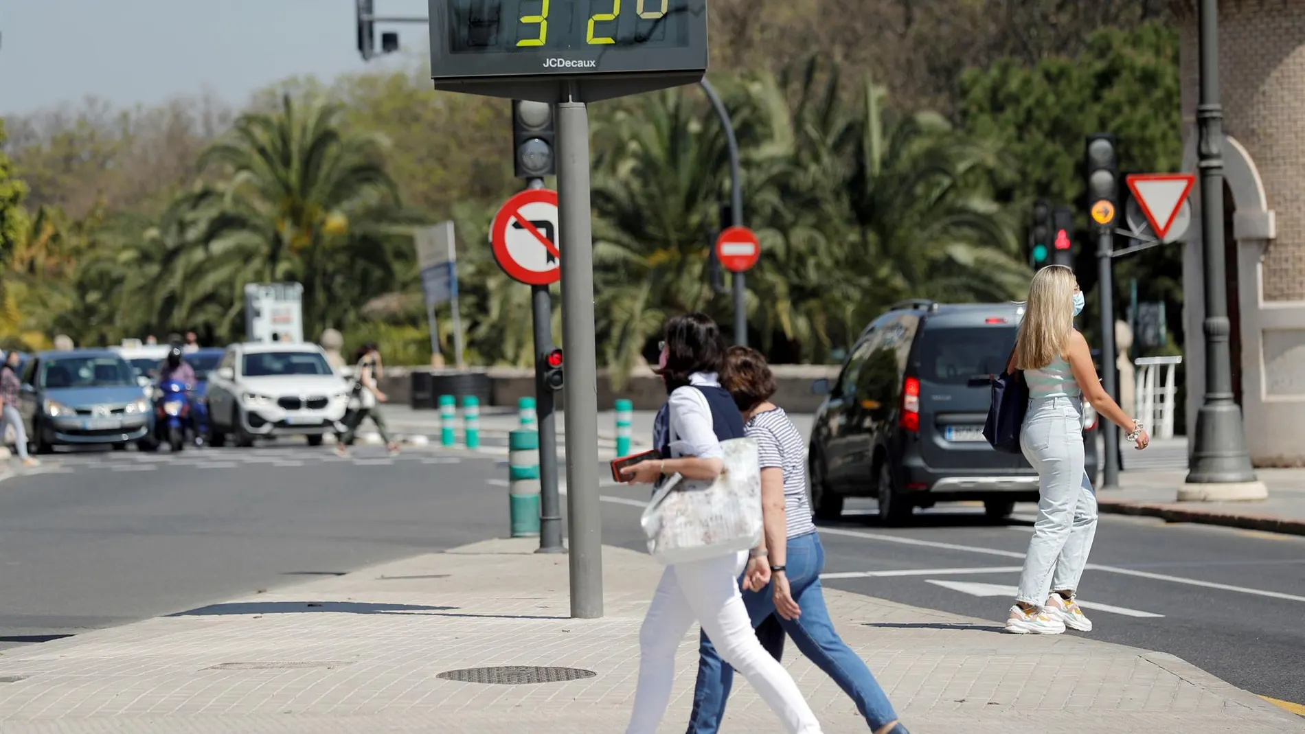 Un termómetro marca 32 grados en Valencia