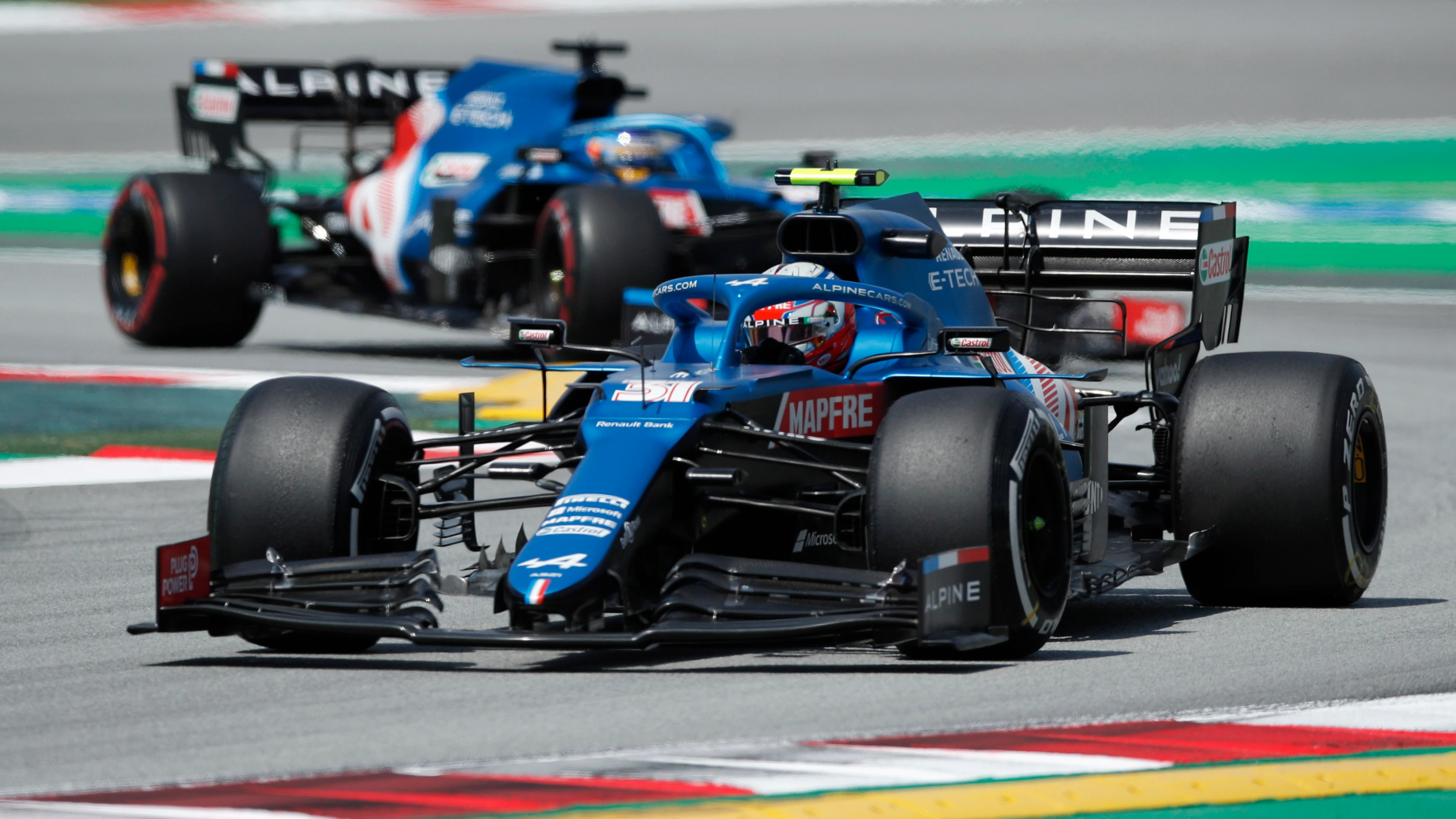 Fernando Alonso y Esteban Ocon, pilotos de Alpine