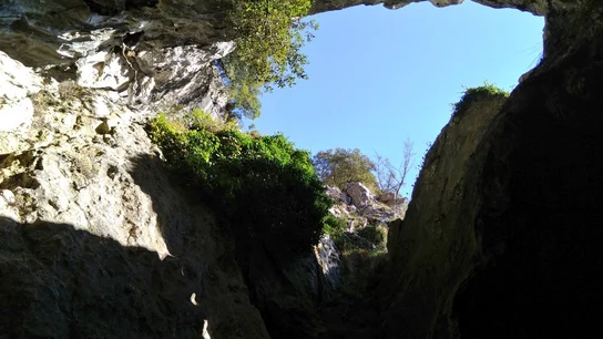 Las cuevas de Baltzola, vistas desde el interior Las cuevas de Baltzola, vistas desde el interior