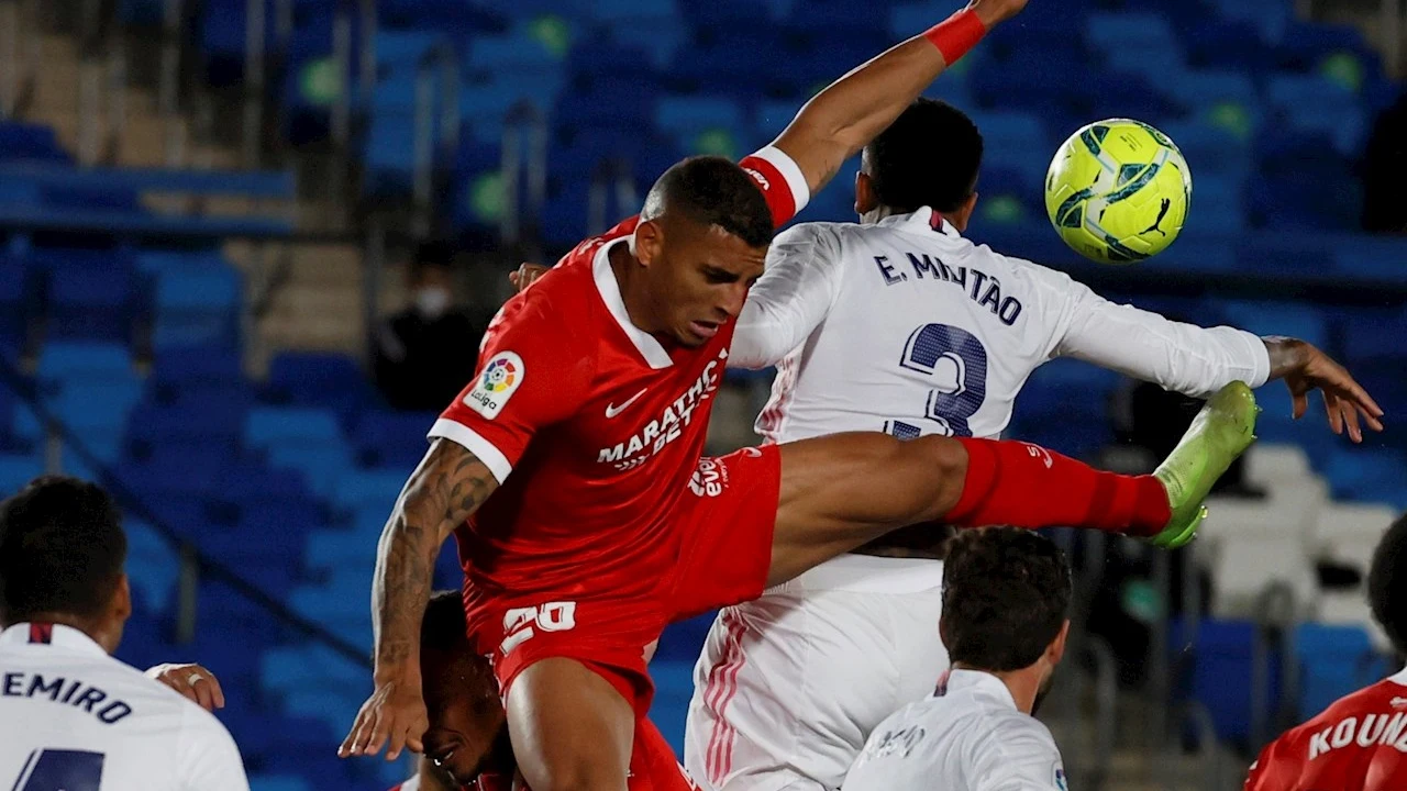 Diego Carlos salta con Militao