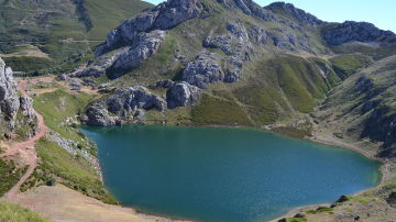 Lago de la Cueva