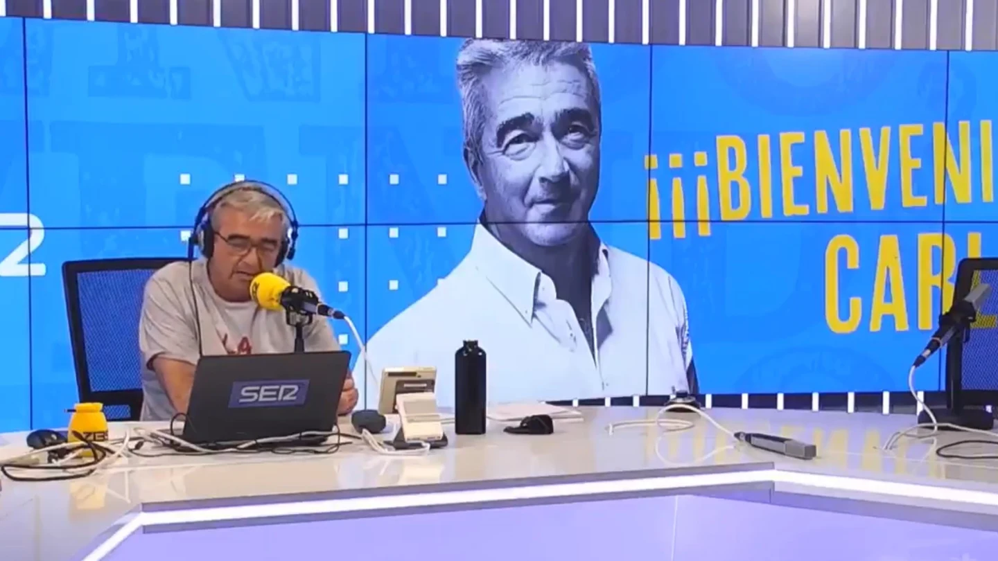 Carles Francino regresa a la radio entre lágrimas tras superar el coronavirus y un ictus Carles Francino regresa a la radio entre lágrimas tras superar el coronavirus y un ictus