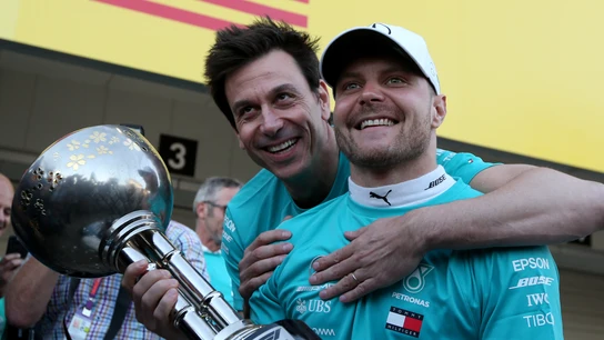Toto Wolff y Valtteri Bottas Toto Wolff y Valtteri Bottas