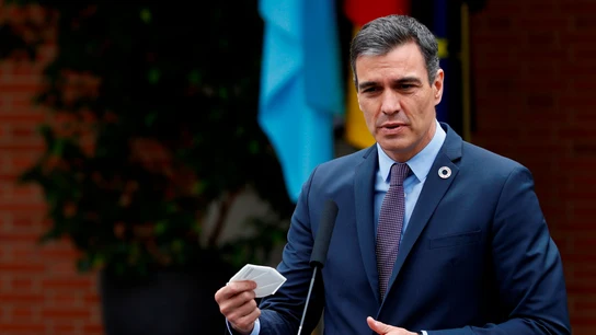 laSexta Noticias 14:00 (11-05-21) Sánchez defiende que "el estado de alarma es el pasado" y llama a "mirar al futuro, que es la vacunación" laSexta Noticias 14:00 (11-05-21) Sánchez defiende que "el estado de alarma es el pasado" y llama a "mirar al futuro, que es la vacunación"