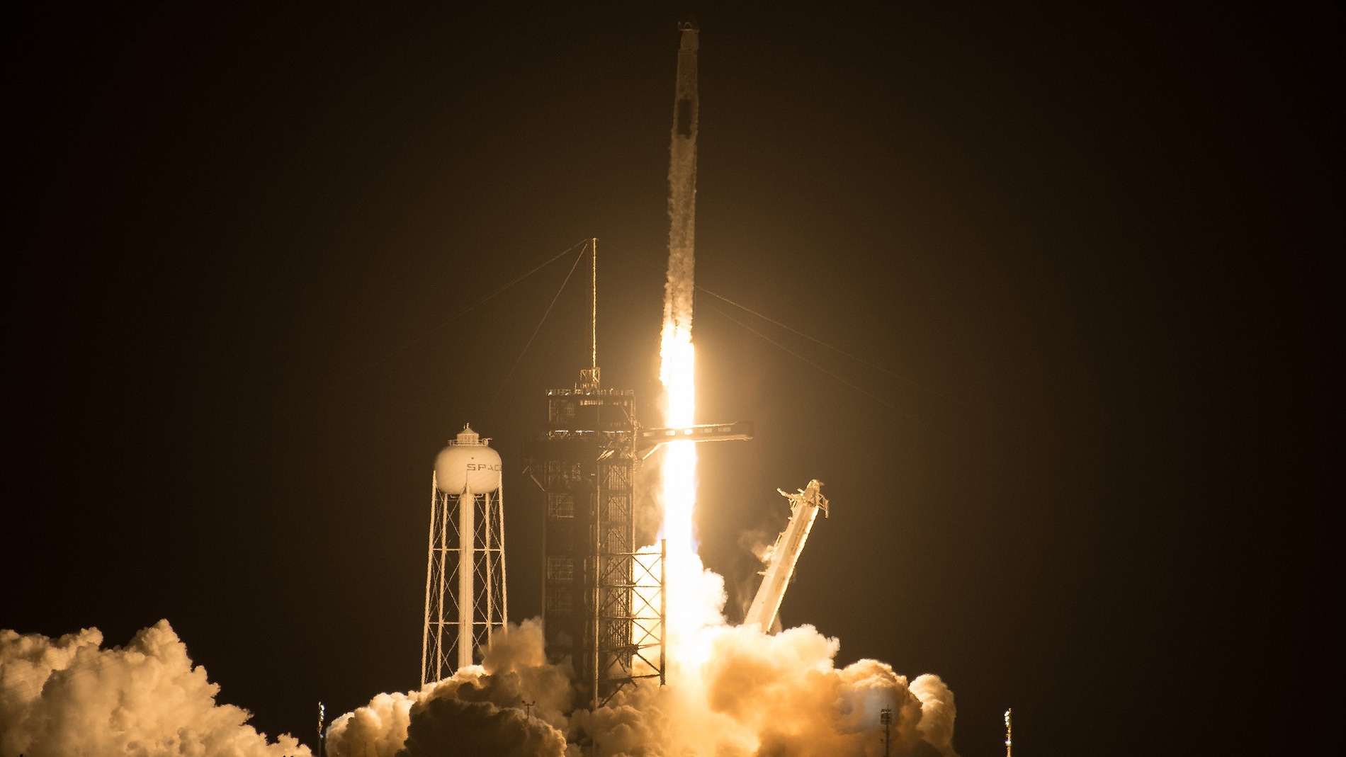 Despega la segunda mision tripulada de la NASA y SpaceX a la Estacion Espacial Internacional