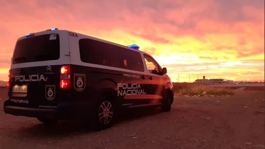 Detenido un joven por amenazar de muerte a su madre y encerrarla en la habitación para celebrar fiestas en casa Detenido un joven por amenazar de muerte a su madre y encerrarla en la habitación para celebrar fiestas en casa