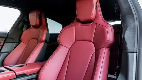 Porsche Taycan Turbo S Porsche Taycan Turbo S