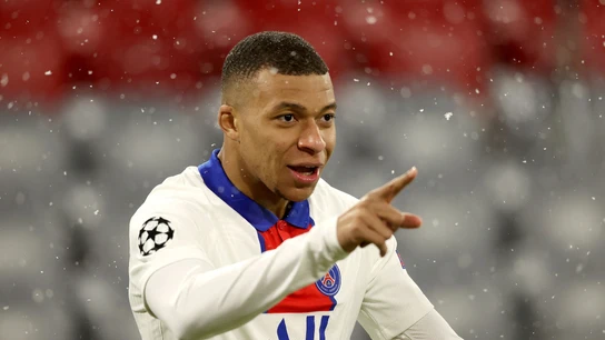 Mbappé, con el PSG Mbappé, con el PSG