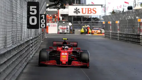 Sainz sube por primera vez al cajón de rojo Sainz sube por primera vez al cajón de rojo