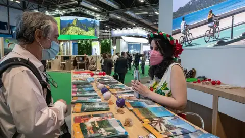 FITUR FITUR
