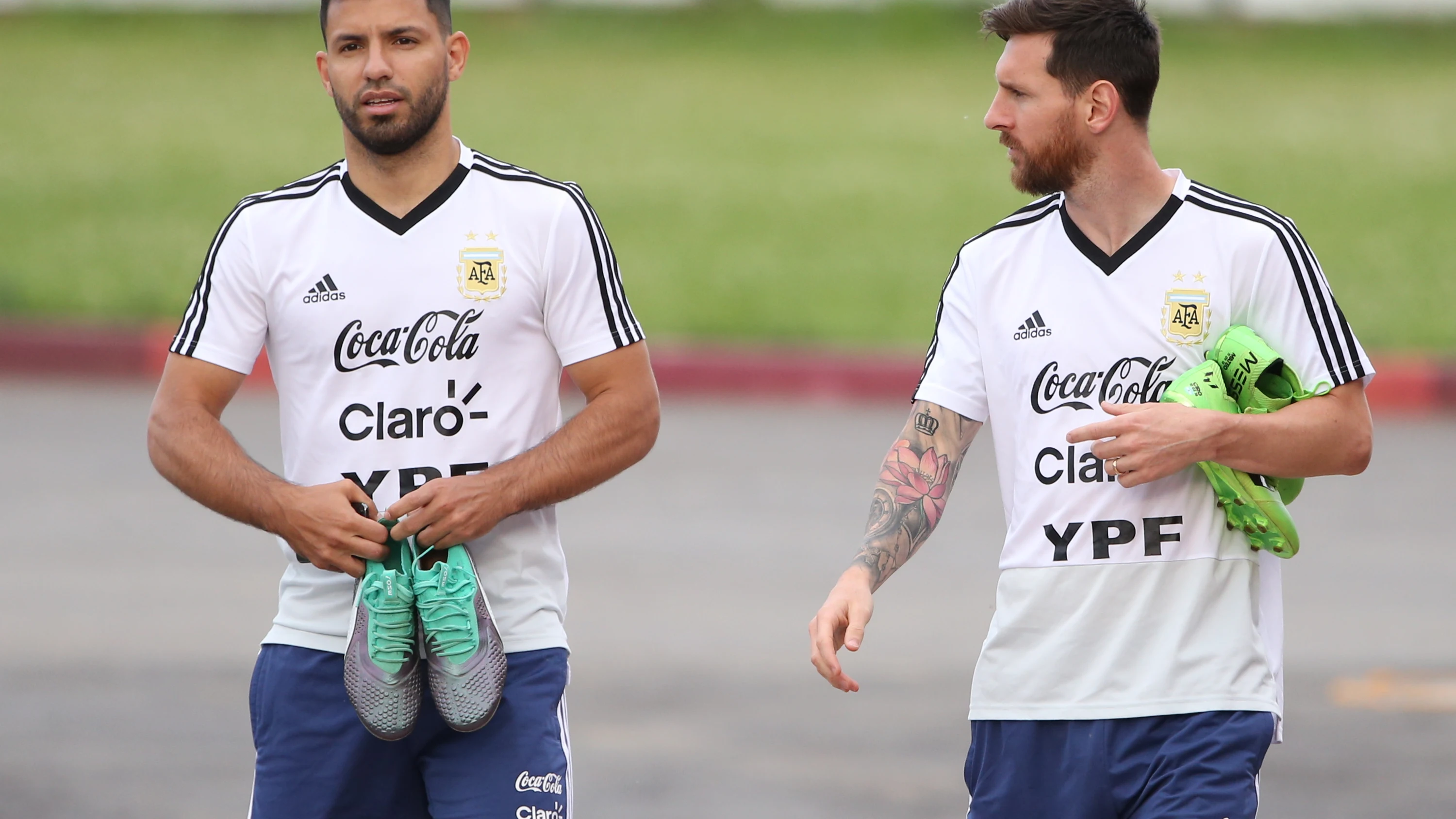 Kun Agüero y Leo Messi, con la selección argentina