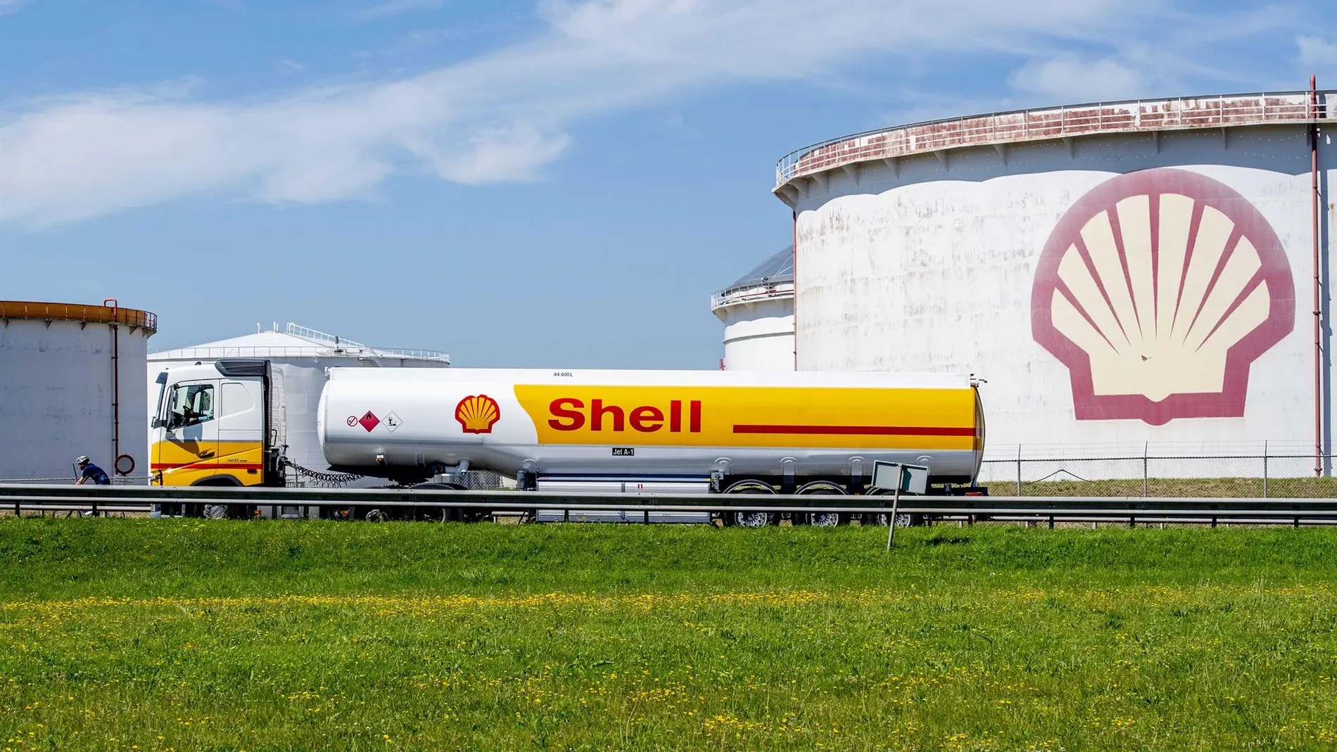 Un tribunal holandés exige a Shell que reduzca en un 45% sus emisiones para 2030