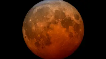Superluna roja por un eclipse lunar Superluna roja por un eclipse lunar